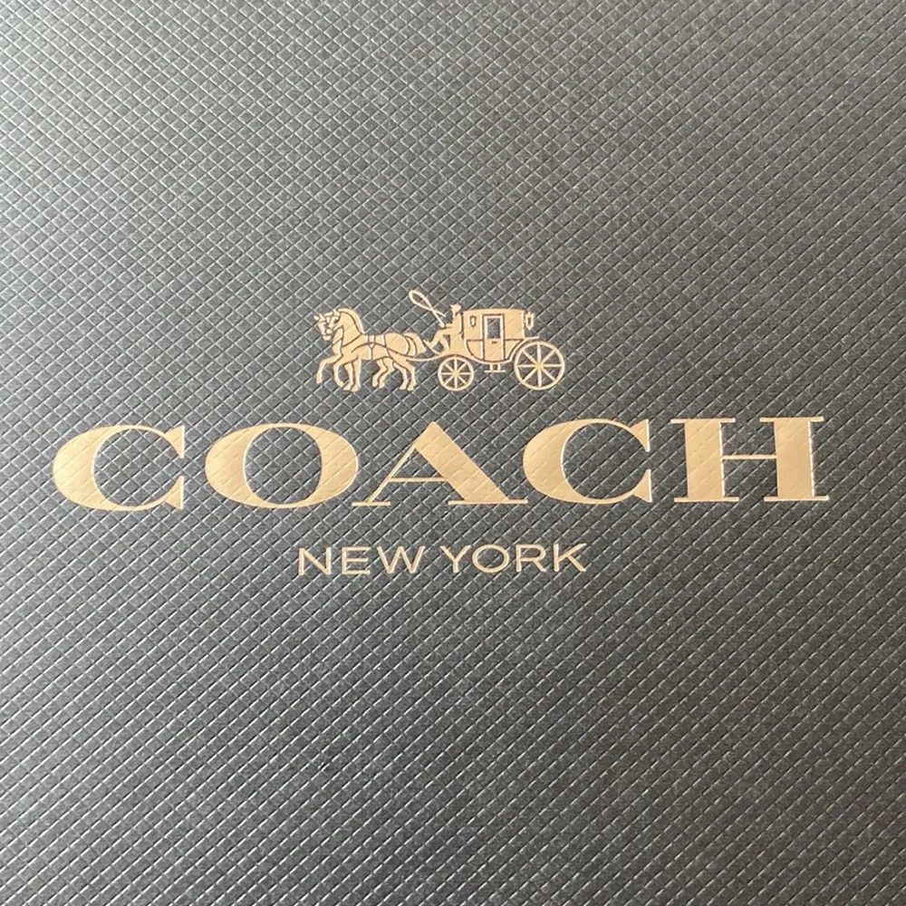 Coach NWT wine color wristlet - Picture 5 of 6